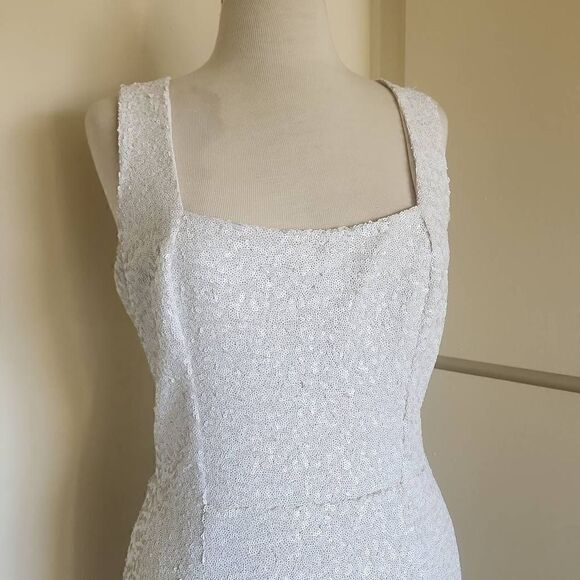 DRESS THE POPULATION White Sequin Sleeveless Gown, EUC,  XL - Picture 5 of 12
